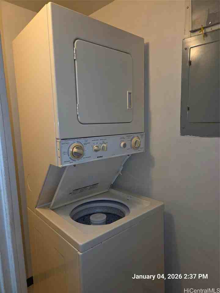 60 N Beretania St #3807 - Photo 7 of 7