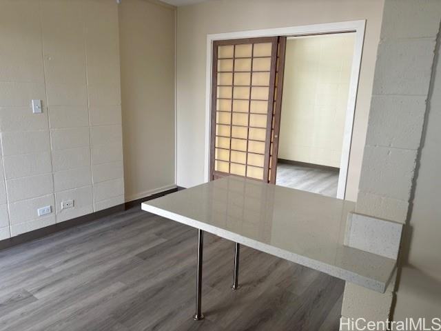 1430 Wilder Ave #305 - Photo 2 of 9