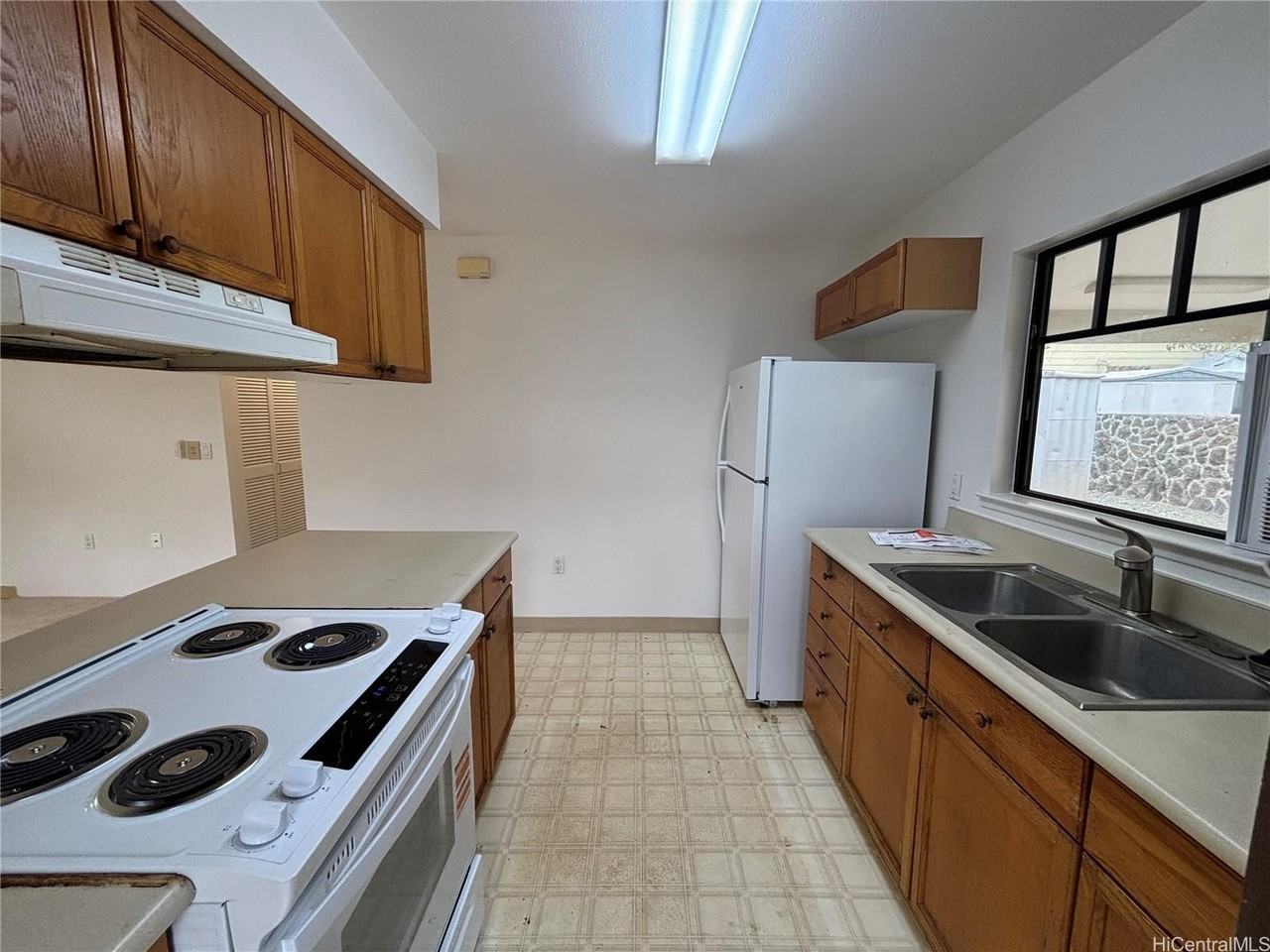 94-230 Kaiholena Pl - Photo 7 of 15