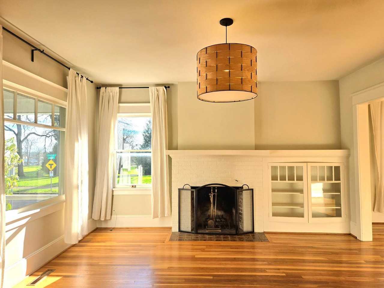 3705 N Longview Ave #A - Photo 2 of 9