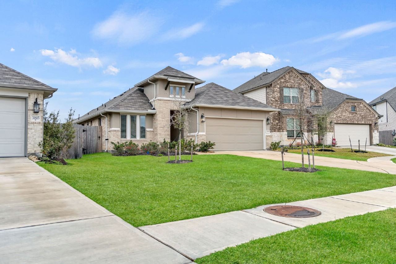 31619 Madrone Berry Court - Photo 3 of 29