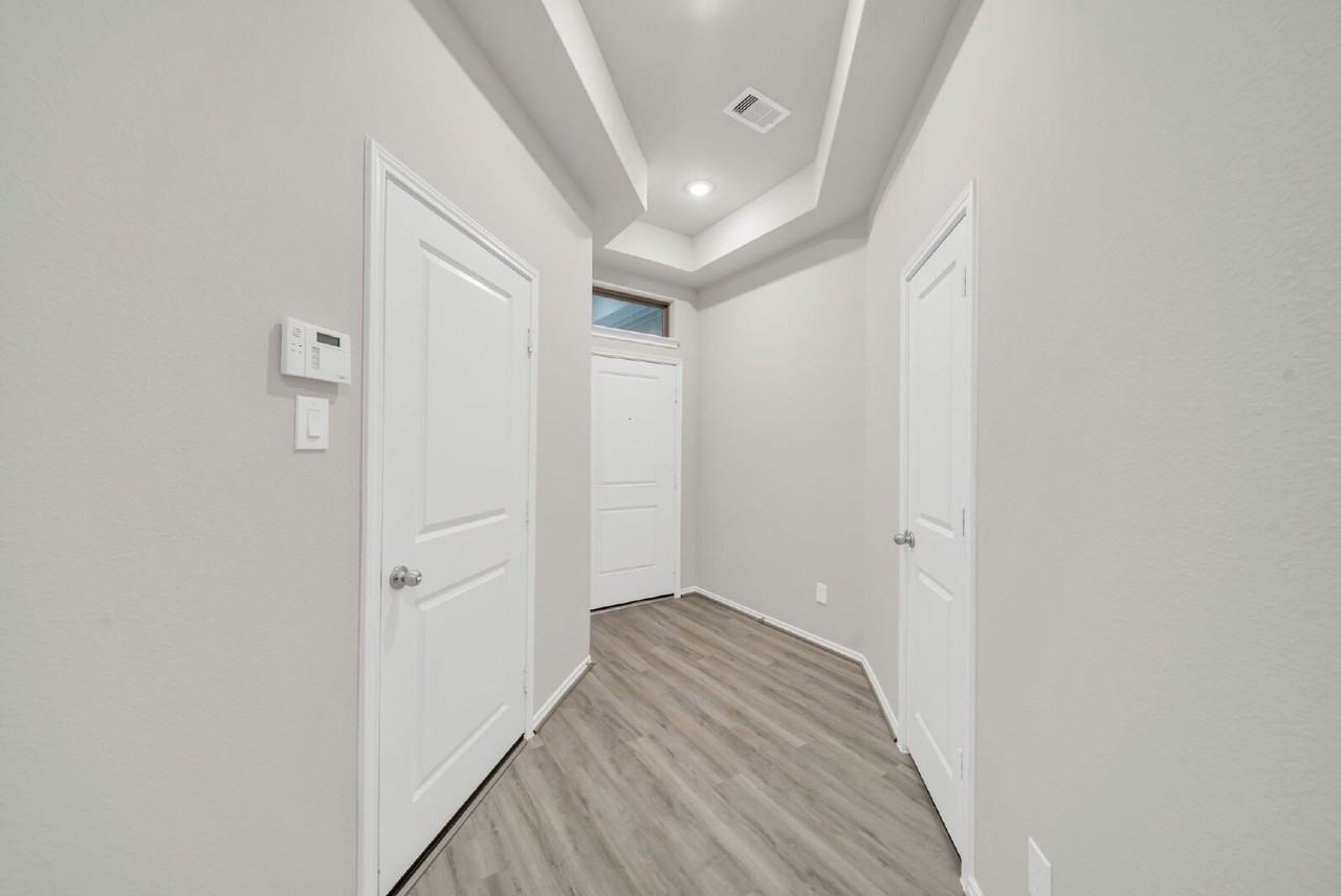 31619 Madrone Berry Court - Photo 4 of 29