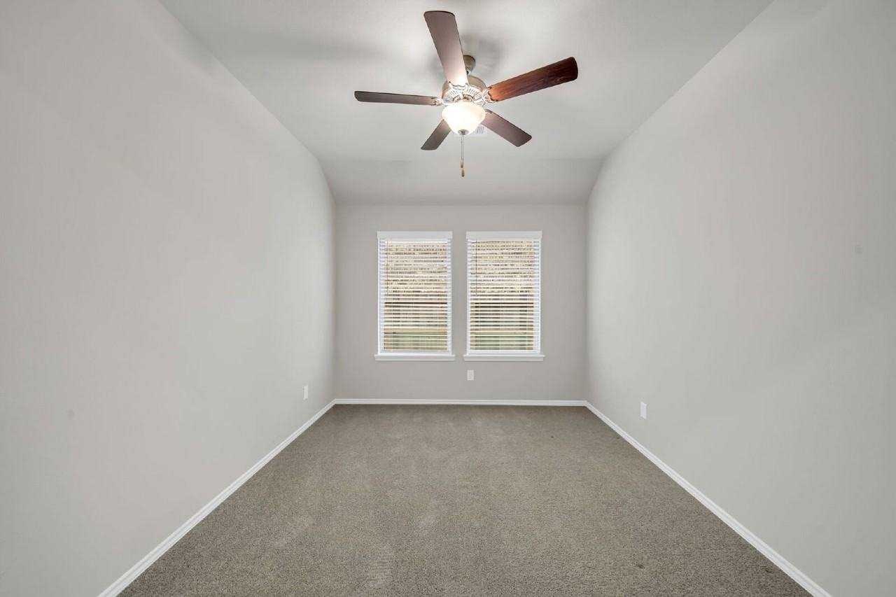 31619 Madrone Berry Court - Photo 5 of 29