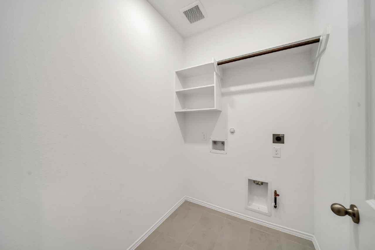 31619 Madrone Berry Court - Photo 6 of 29