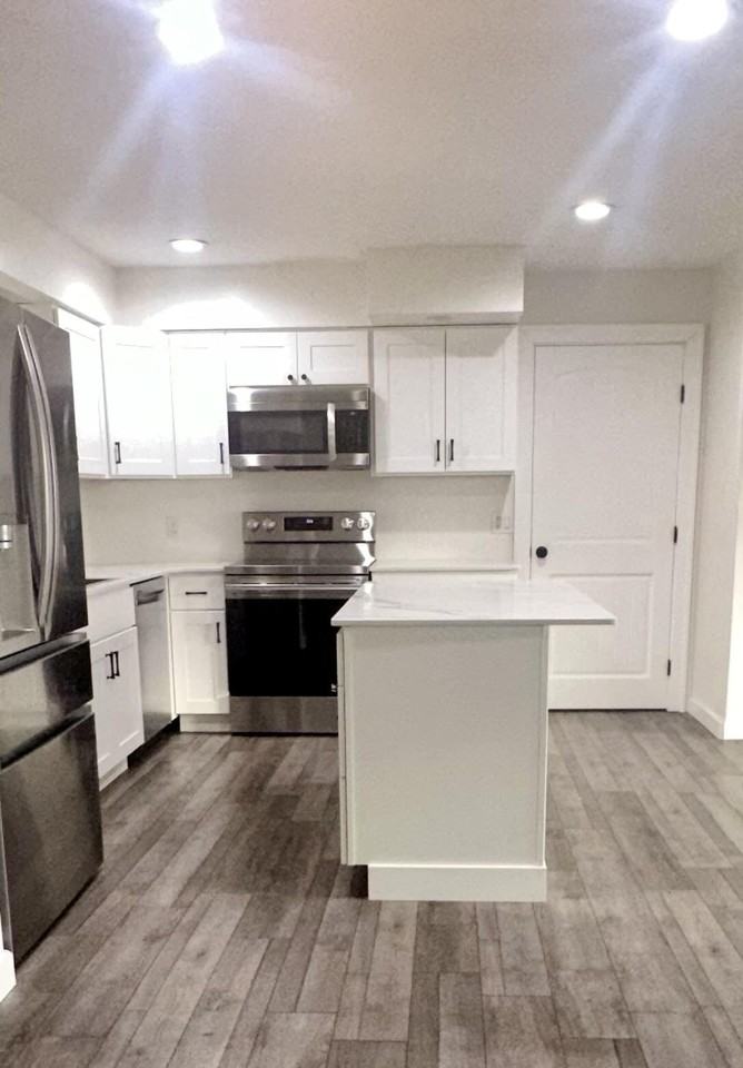 141 Lake Terrace Dr - Photo 2 of 27