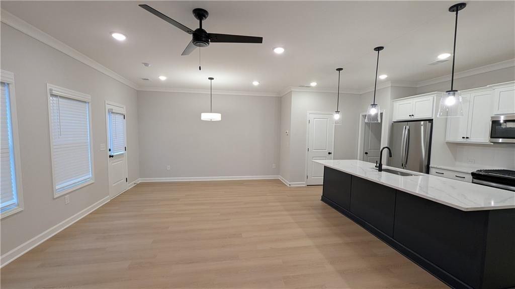 435 Carrera Ln - Photo 7 of 49