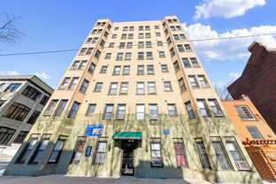 550 W Arlington Pl - Photo 1 of 1