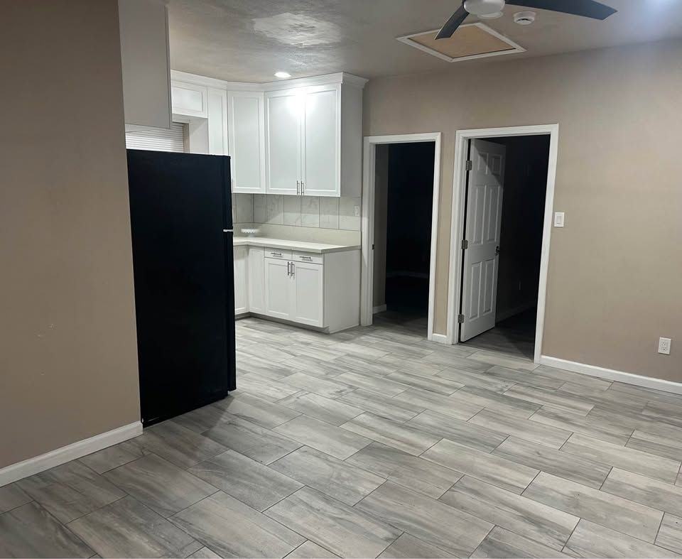 2336 S Park Ave - Photo 2 of 8