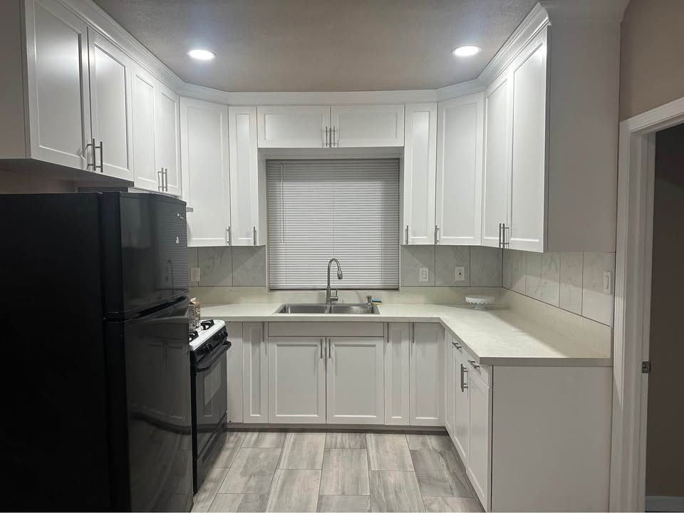 2336 S Park Ave - Photo 3 of 8