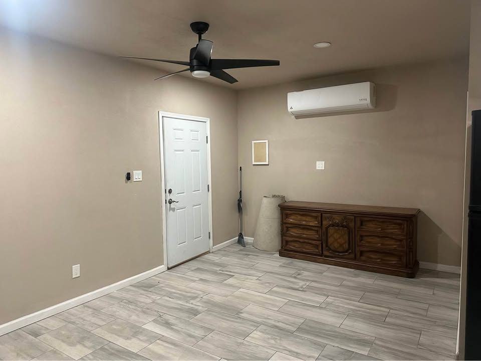 2336 S Park Ave - Photo 7 of 8