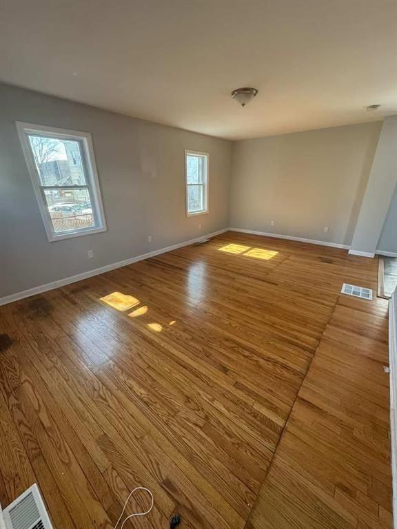 42 Putnam St - Photo 7 of 9