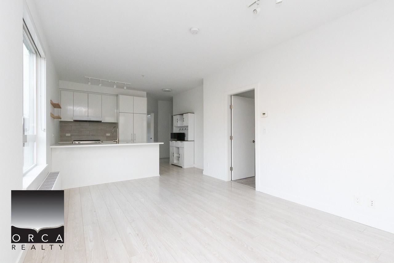 711 14th Street West 208 - Photo 6 of 24