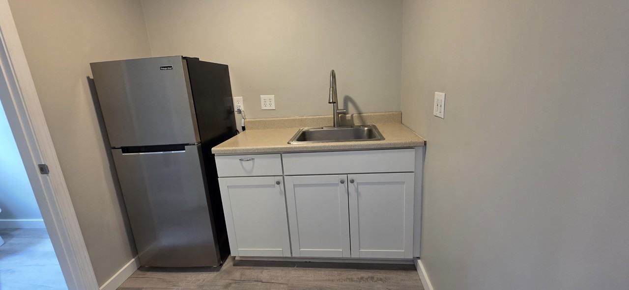 470 Mink Pl #8 - Photo 3 of 13