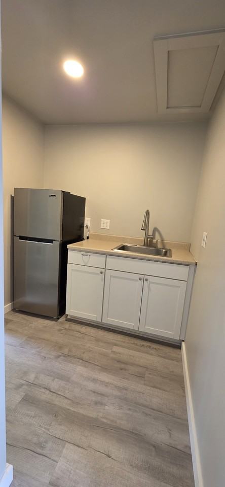 470 Mink Pl #8 - Photo 4 of 13