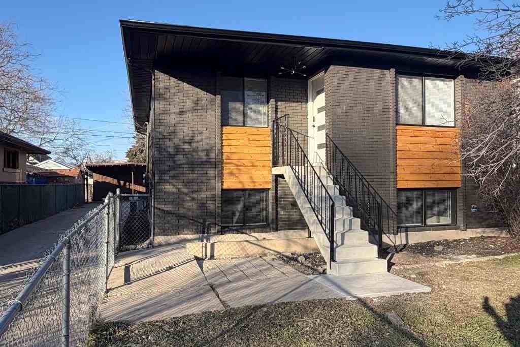 365 E Downington Ave - Photo 2 of 4