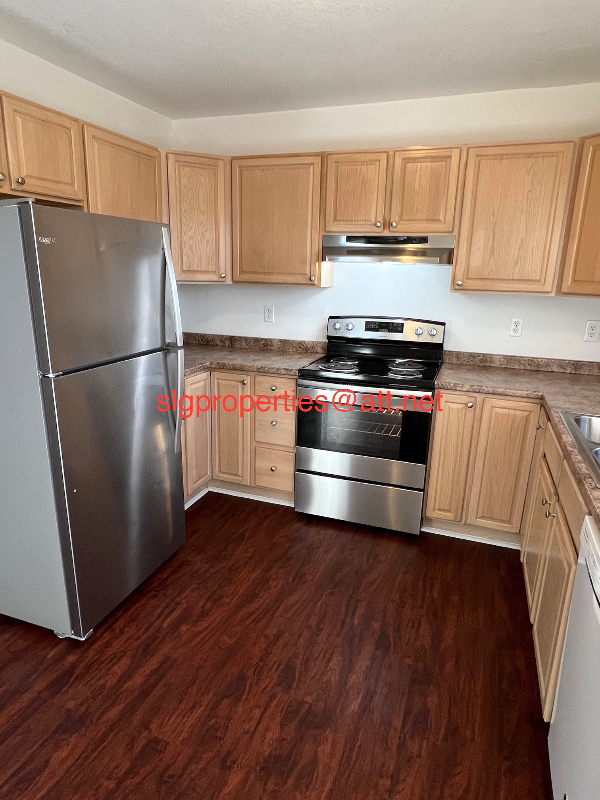 64 Mardell Cir - Photo 3 of 15