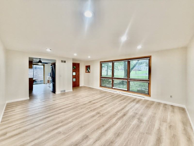 1814 E Main St - Photo 4 of 18