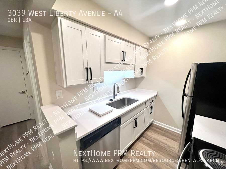 3039 W Liberty Ave #A4 - Photo 7 of 17