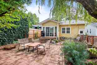 4421 Se Division St - Photo 1 of 1