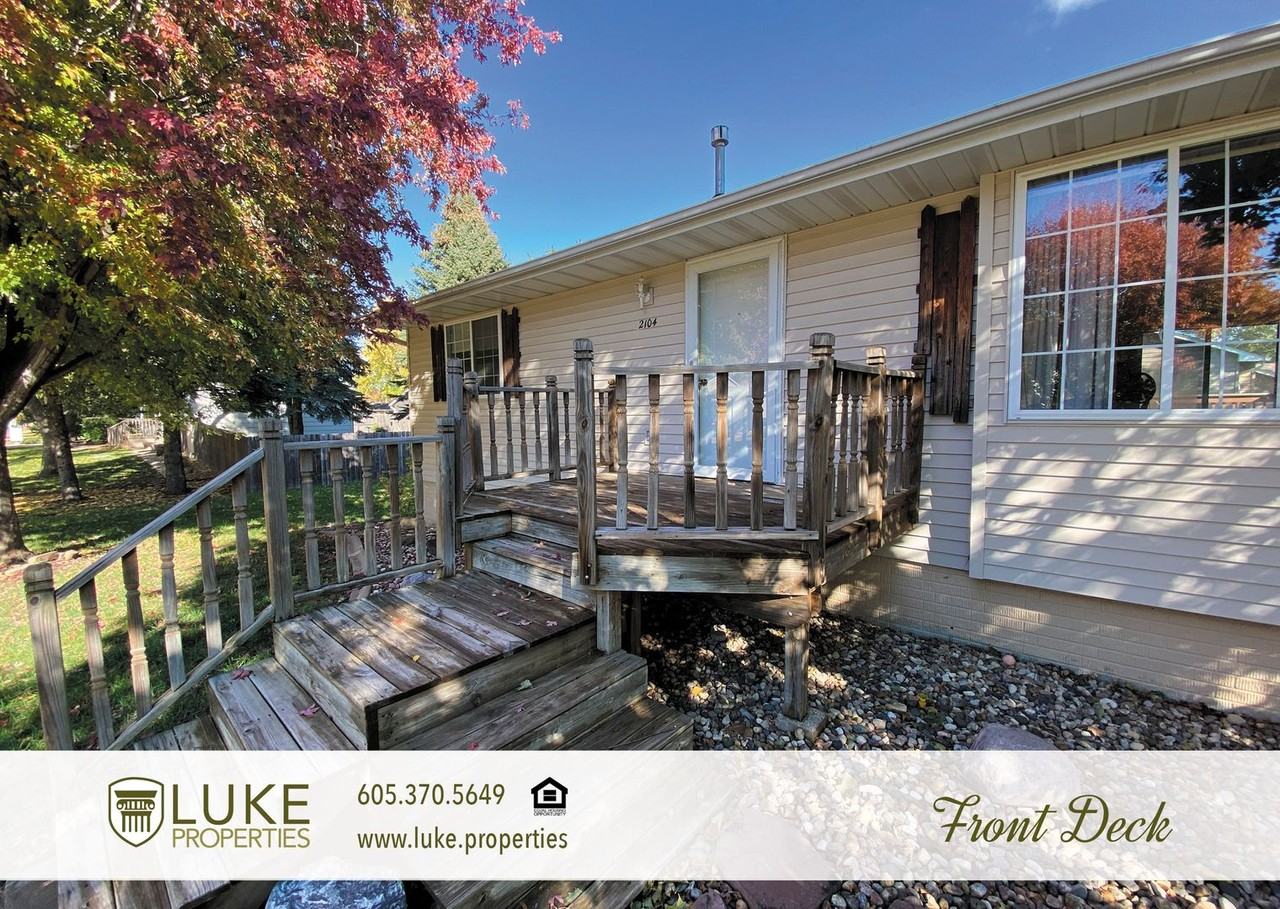 2104 S Cambridge Ave - Photo 2 of 23