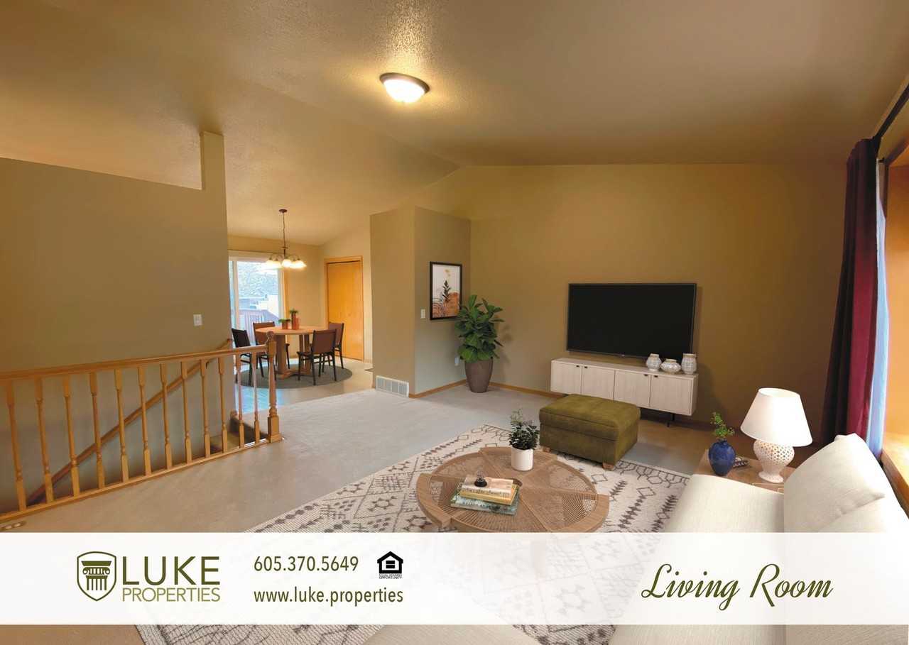 2104 S Cambridge Ave - Photo 3 of 23