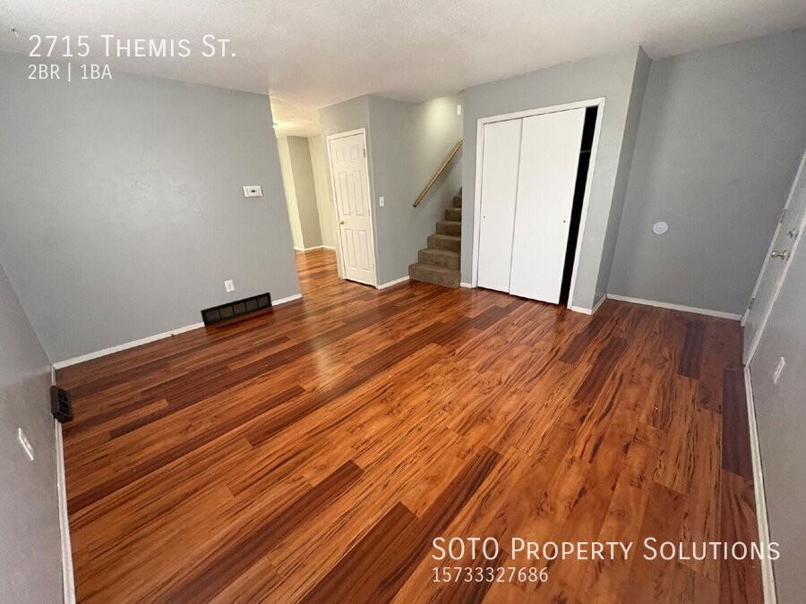 2715 Themis St - Photo 2 of 10