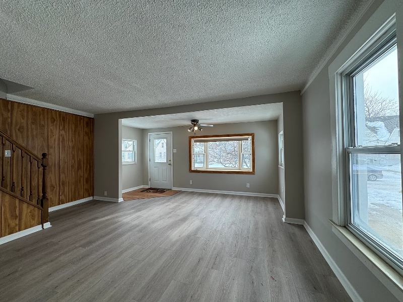 84 W Kalama Ave - Photo 3 of 16