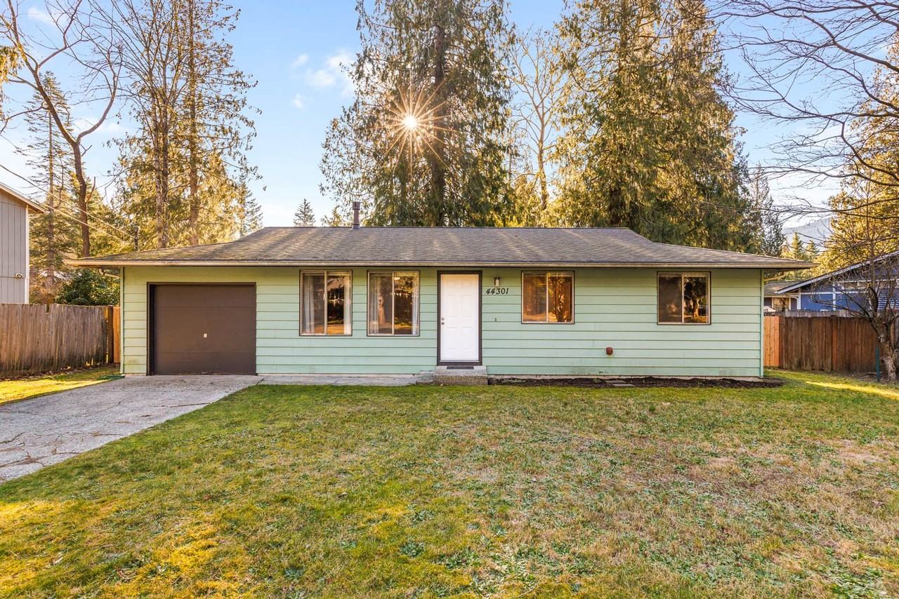 44301 Se 146th St - Photo 2 of 17