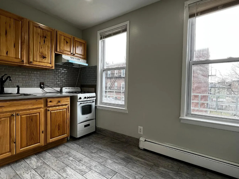 145 Lake Ave #FL2 - Photo 3 of 5