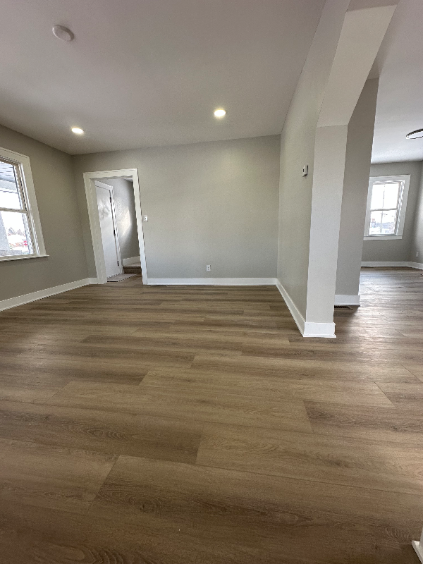 28455 Melvin St - Photo 6 of 20