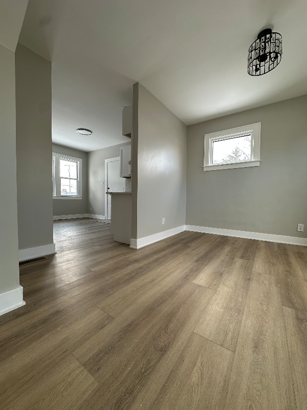 28455 Melvin St - Photo 7 of 20