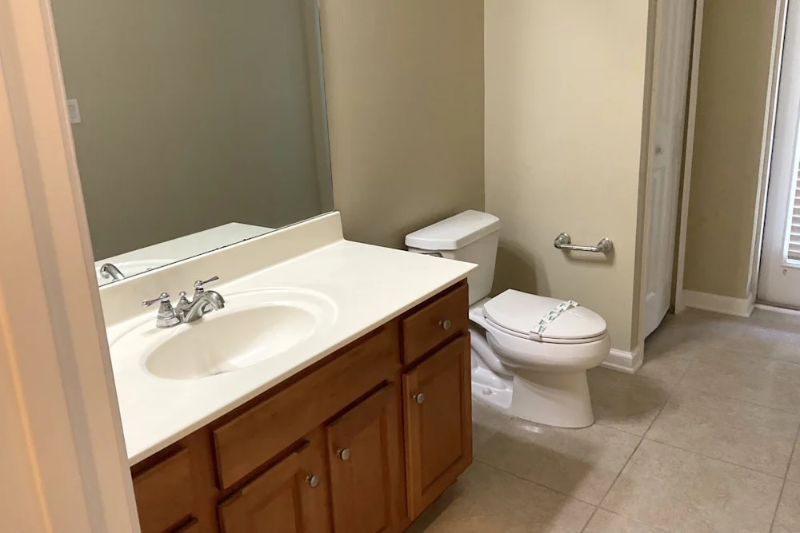 4398 Wilmont Ave - Photo 4 of 13