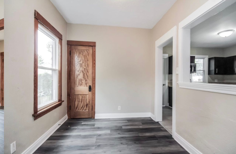 4431 N Marmora Ave - Photo 3 of 8