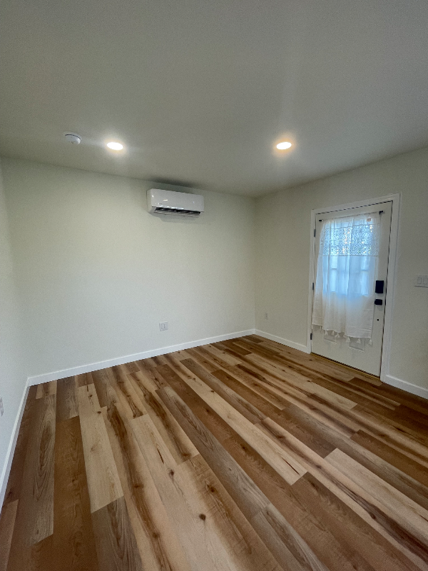 942 Ruby Dr #B - Photo 4 of 10