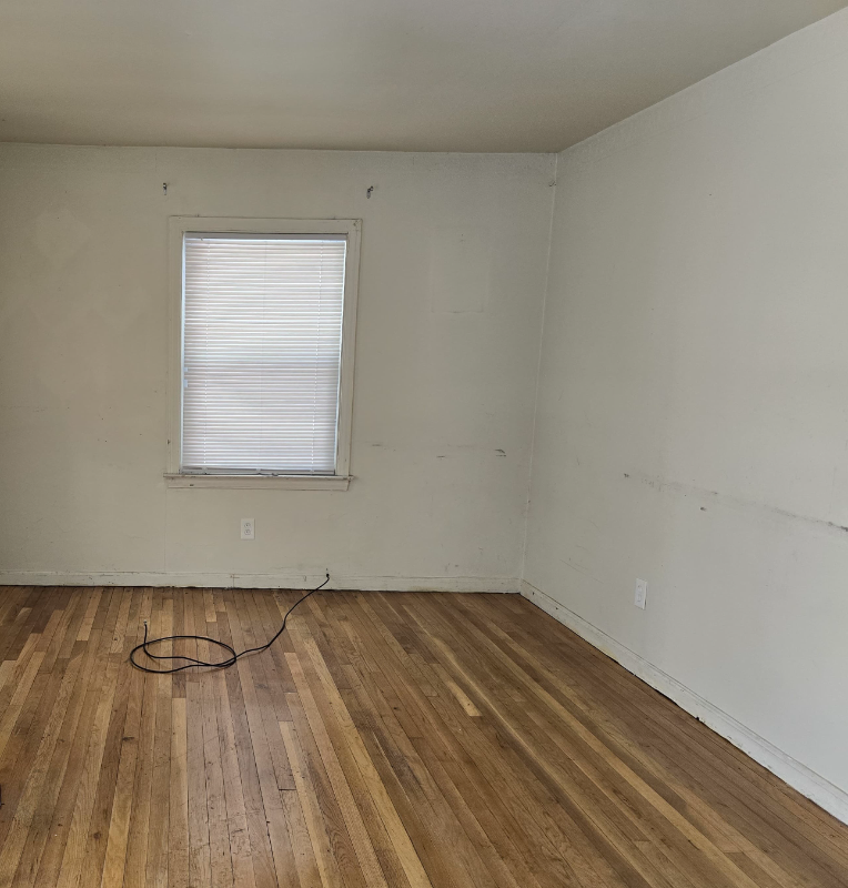 19942 Norwood St - Photo 3 of 10