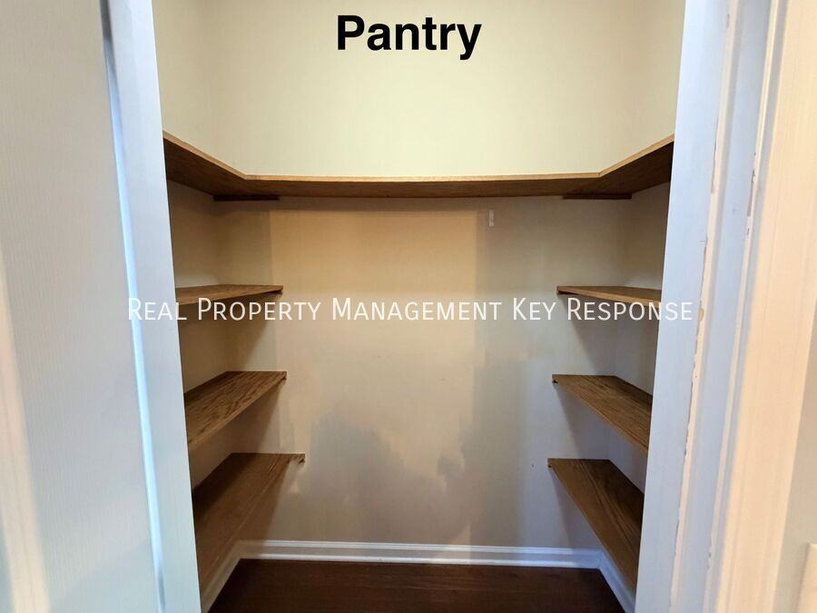 918 Spence Enclave Ct - Photo 6 of 16