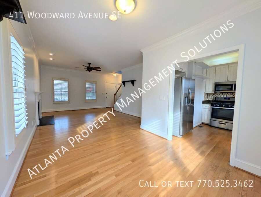 411 Woodward Ave Se - Photo 5 of 15