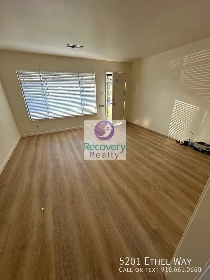 5201 Ethel Way - Photo 5 of 13