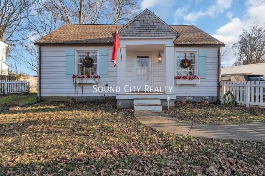 1203 Kermit Dr - Photo 2 of 29