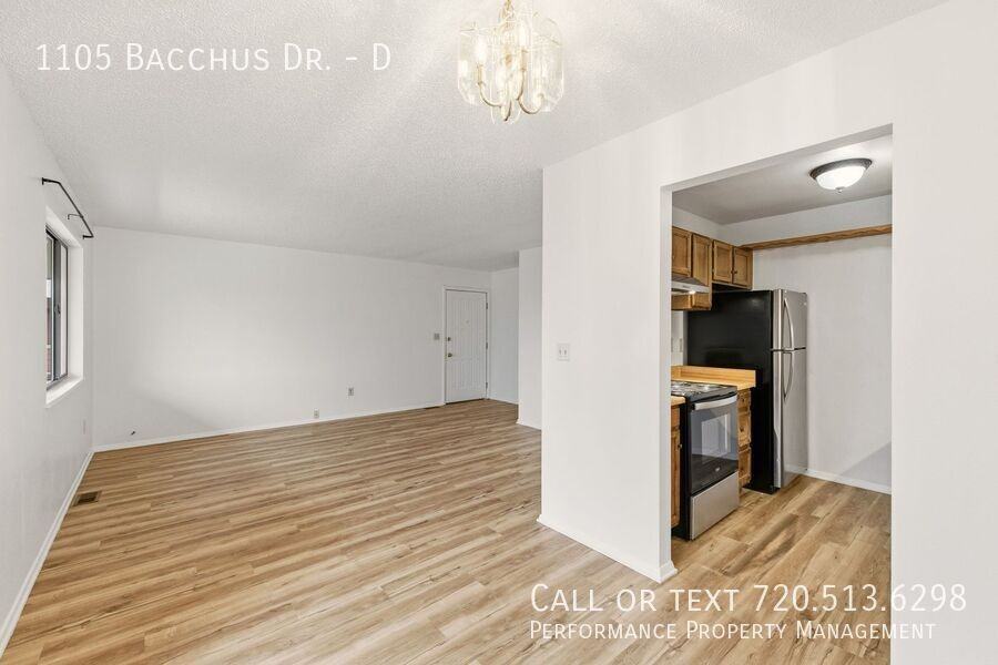 1105 Bacchus Dr #D - Photo 4 of 14