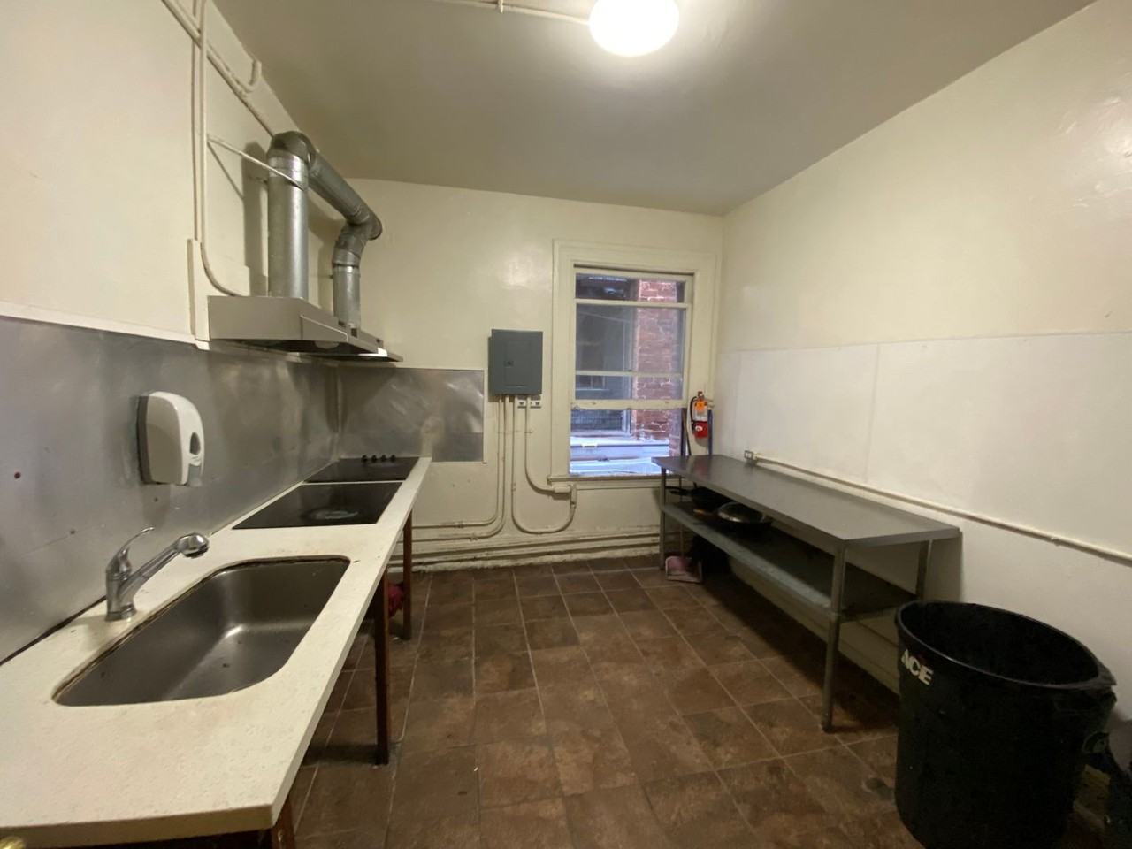 917 Kearny St #305 - Photo 6 of 8