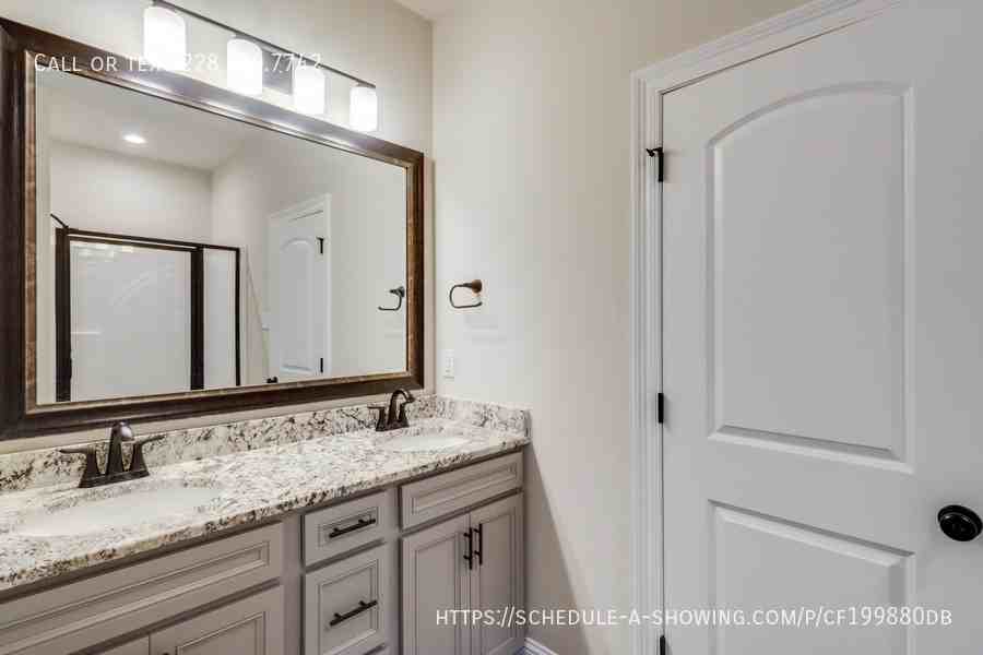 856 Leeward Dr - Photo 6 of 20