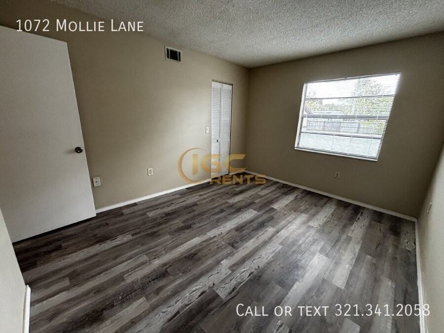1072 Mollie Ln - Photo 4 of 13
