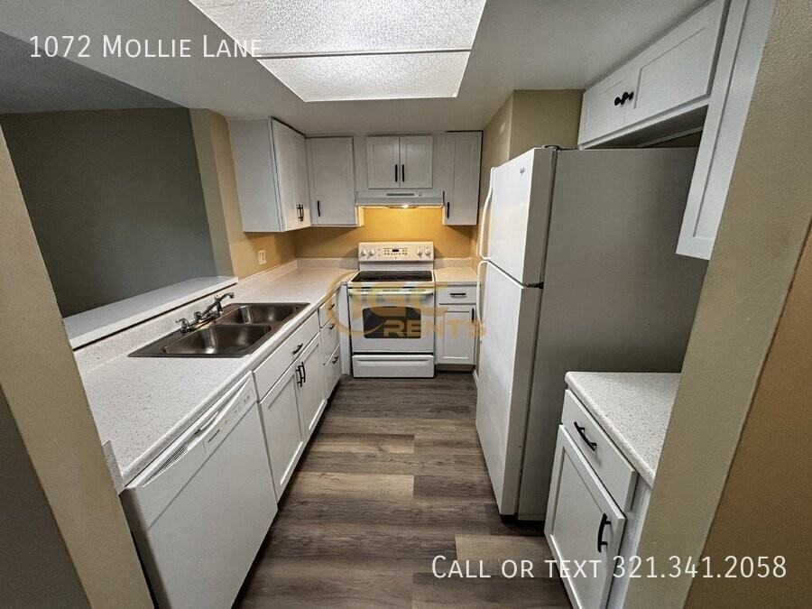 1072 Mollie Ln - Photo 5 of 13