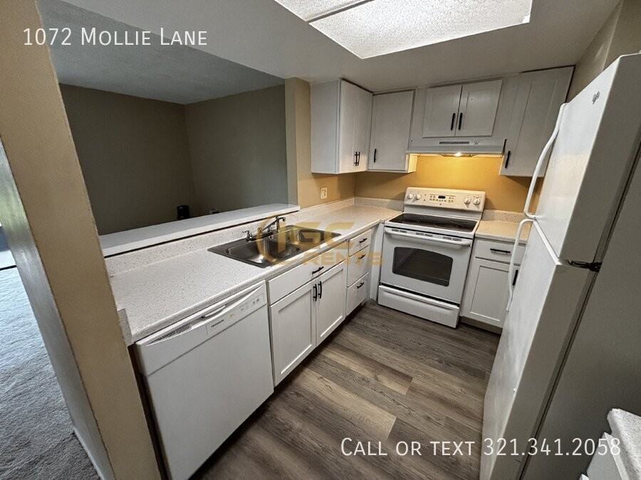 1072 Mollie Ln - Photo 6 of 13