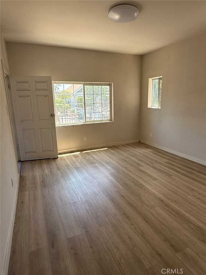 1231 S Mariposa Ave #1231 - Photo 6 of 10