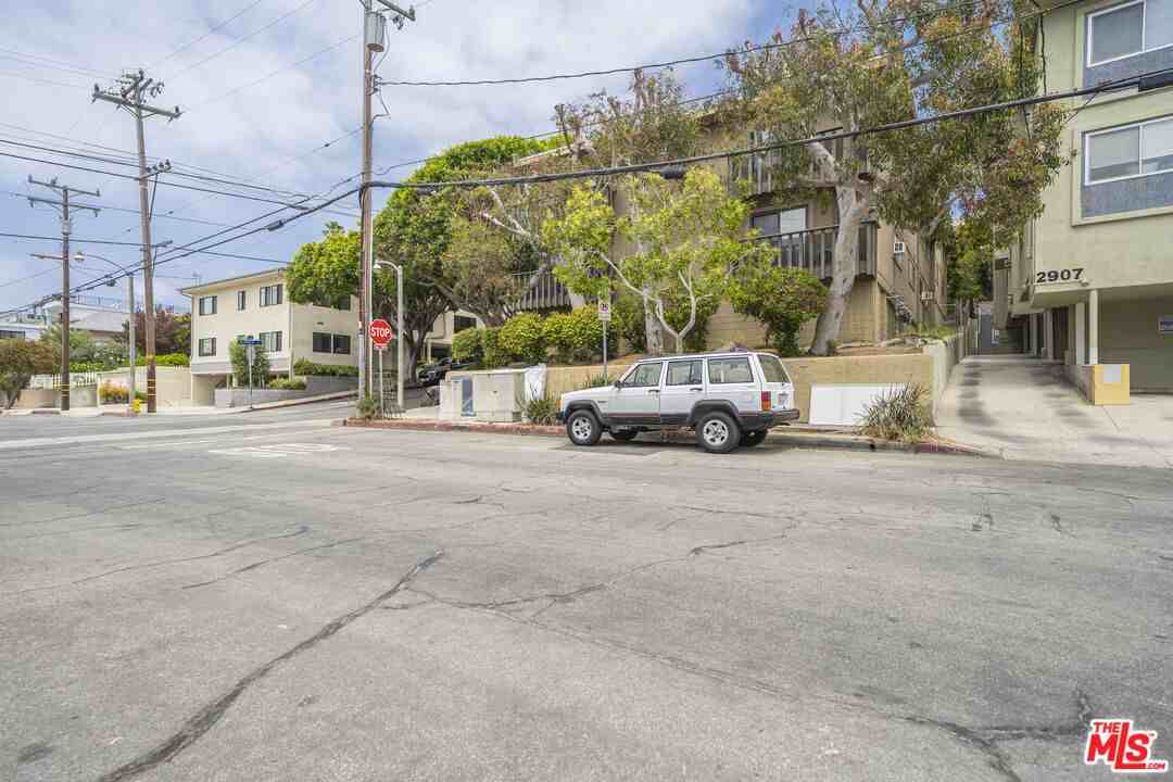 302 Ashland Ave #302-101 - Photo 2 of 33