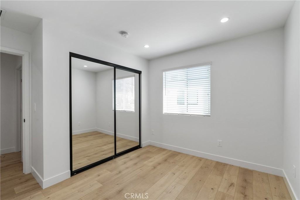 11140 Woodley Ave #111401-2 - Photo 2 of 20