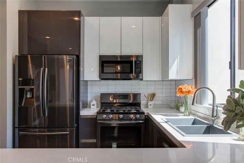 330 Salem St #330-204 - Photo 2 of 16