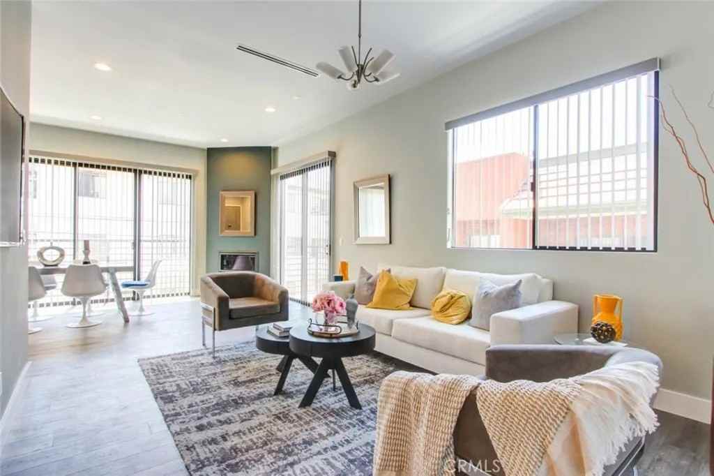 330 Salem St #330-204 - Photo 5 of 16